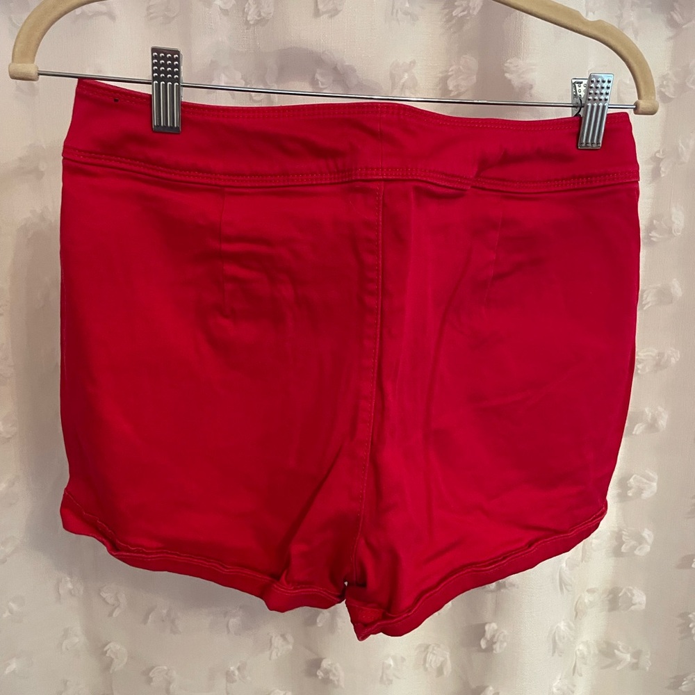 Express Red Shorts - Picture 2 of 3